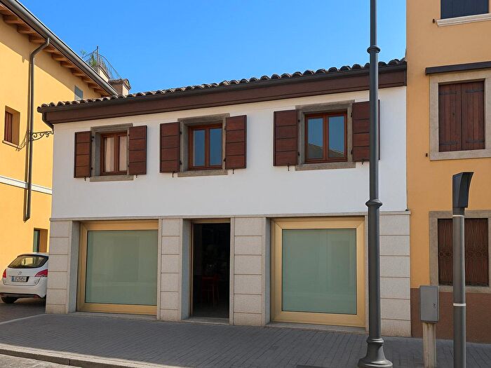 Appartamento bilocale in vendita in Via Grazzano, Udine