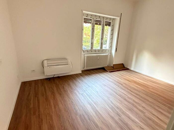 Appartamento trilocale in affitto in Viale Caterina da Forlì, Gambara, Milano