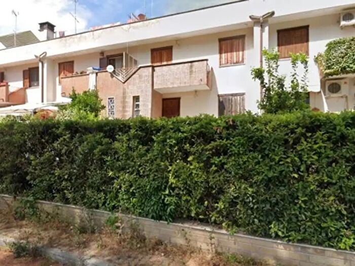 Casa con 5 locali in vendita in Via Salvador Allende, Tivoli