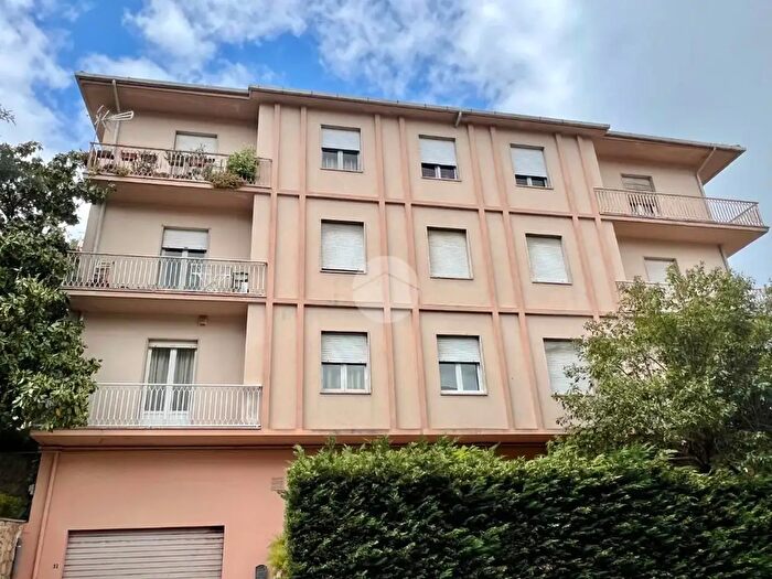Appartamento trilocale in vendita in Via Costa, Mendicino