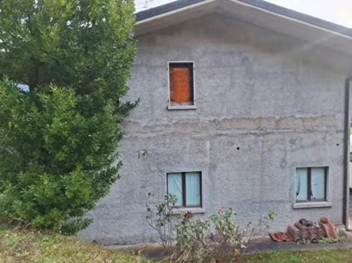 Appartamento con 6 locali in vendita in Via San Giacomo, Bagolino
