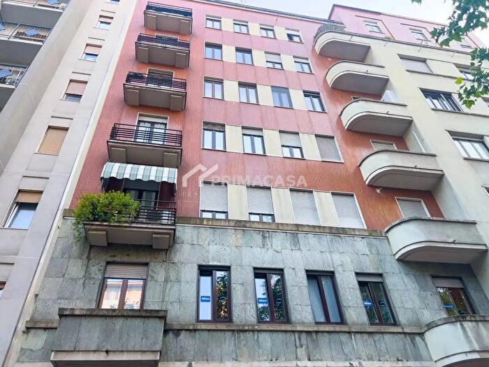 Appartamento trilocale in vendita in Corso Lodi, Milano