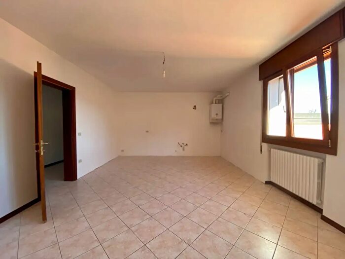 Appartamento bilocale in vendita in Via Roma, Campiglia Dei Berici