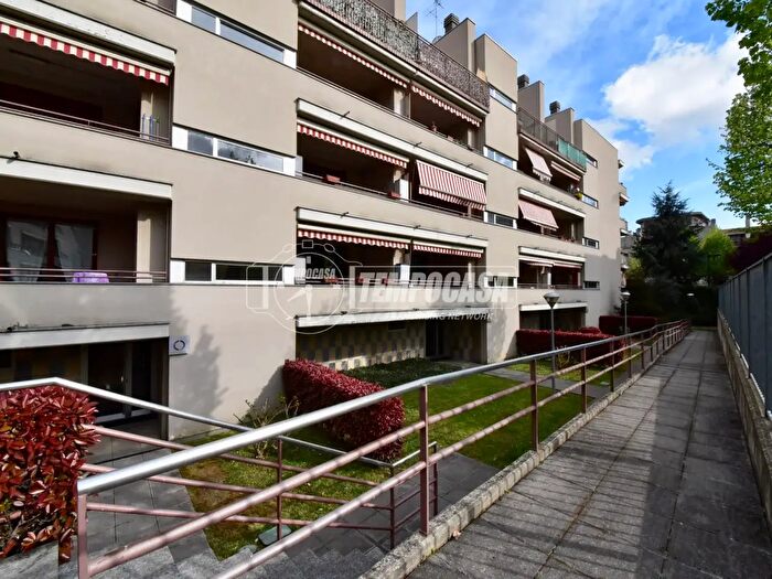 Appartamento trilocale in vendita in Limbiate