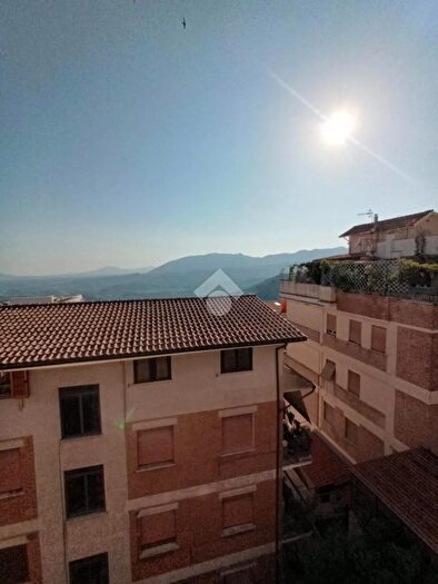 Appartamento trilocale in vendita in Via Piano Regolatore, Olevano Romano