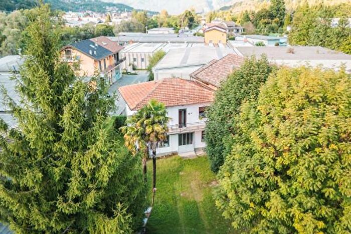 Appartamento quadrilocale in vendita in Via Verta, Omegna