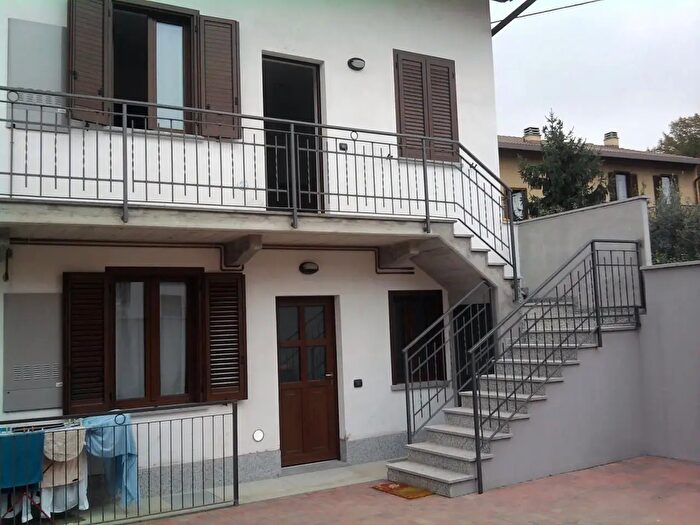 Appartamento bilocale in affitto in Mameli, Cardano Al Campo