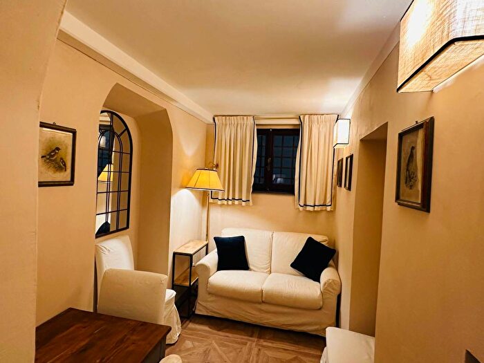 Appartamento trilocale in affitto in Via dei Rustici, Signoria Uffizi, Firenze