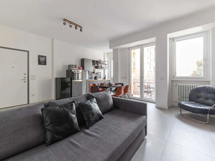 Appartamento monolocale in affitto in Via Enrico Tazzoli, Milano