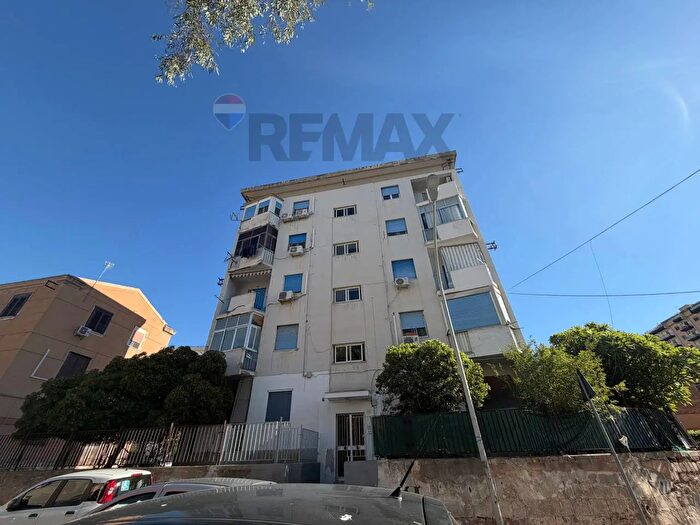 Appartamento trilocale in vendita in Via Don Giovanni Minzoni, Palermo