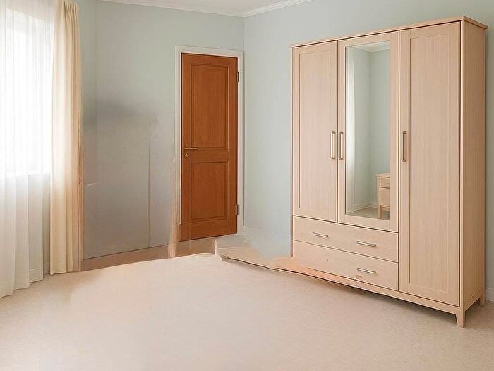 Appartamento trilocale in affitto in Via Belmeloro, San Vitale, Bologna