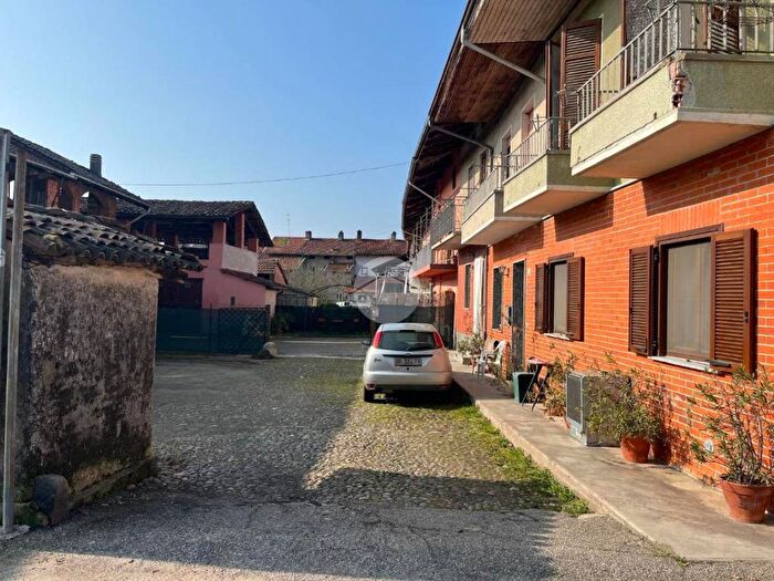 Casa trilocale in affitto in Via Giuseppe Mazzini, Centro, Mottalciata