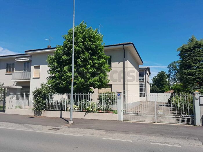 Casa con 5 locali in vendita in Via Donato Bramante, Crema