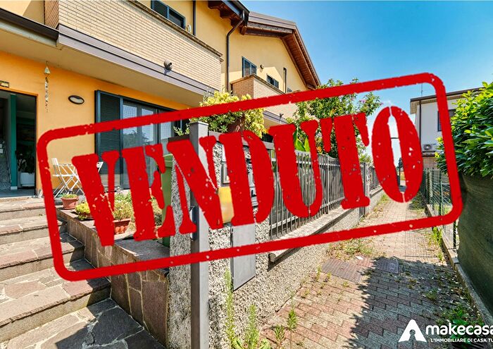 Casa con 5 locali in vendita in Via Roma, Dresano