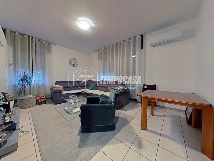 Appartamento quadrilocale in vendita in Via Pecori Giraldi, Vicenza