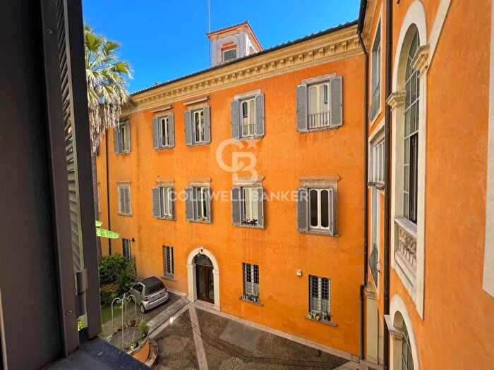 Appartamento trilocale in affitto in Via di Parione, Piazza Navona, Roma