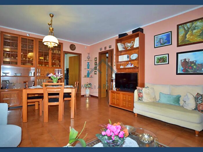 Appartamento trilocale in vendita in Via Gianni Rodari, Varese