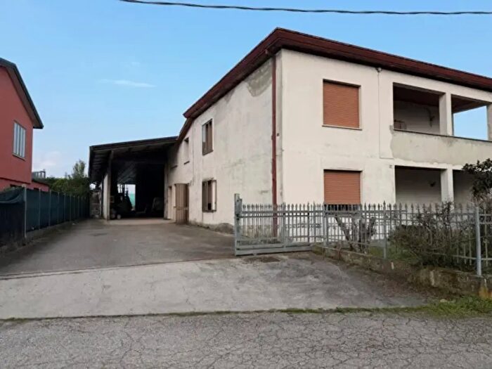 Casa con 6 locali in vendita in Via Caltana, Mira