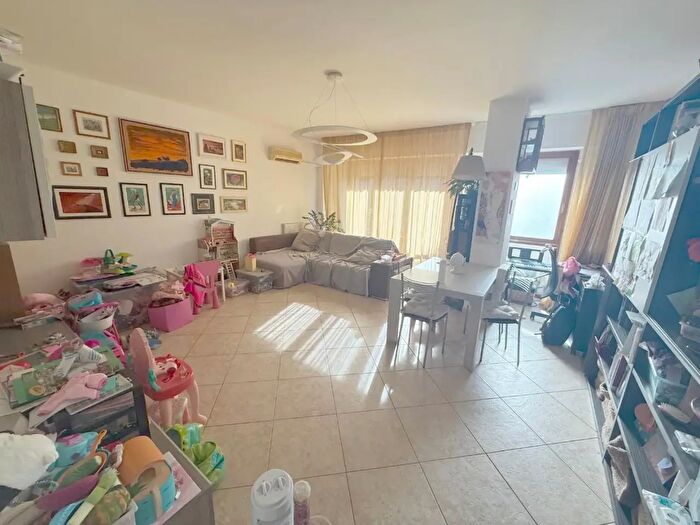 Appartamento quadrilocale in vendita in Ia Vittorio Galluzzi, Pisa
