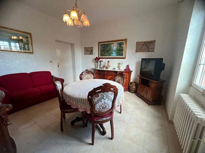 Appartamento trilocale in vendita in Via Antonio Pane, Roma