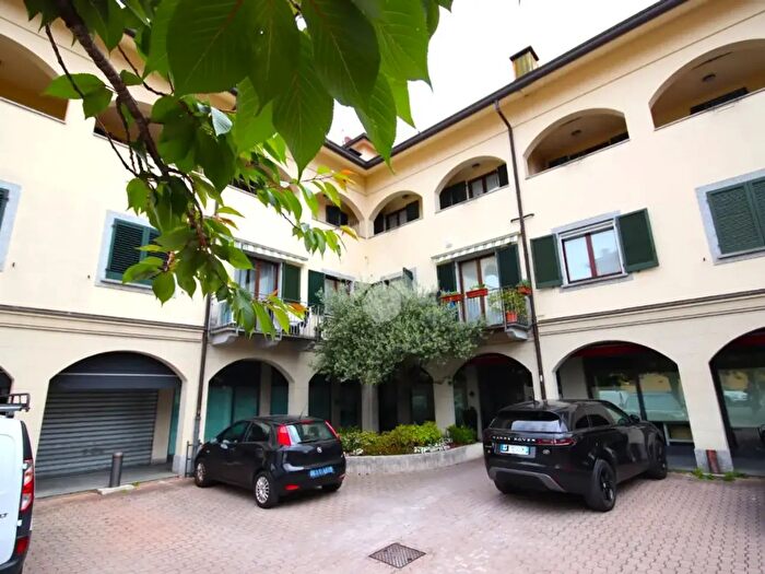 Appartamento bilocale in vendita in Via Ferrari, Barzano