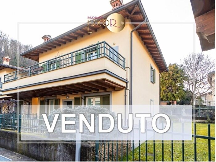 Appartamento trilocale in vendita in Via Lombardia, La Valletta Brianza