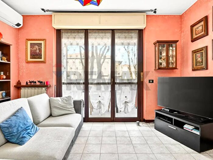 Appartamento quadrilocale in vendita in Via Varese, Busto Arsizio