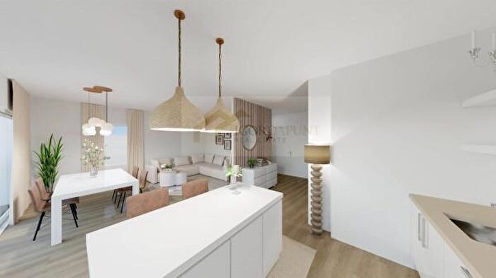 Appartamento quadrilocale in vendita in Via Caldaro, Appiano Sulla Strada Del Vino