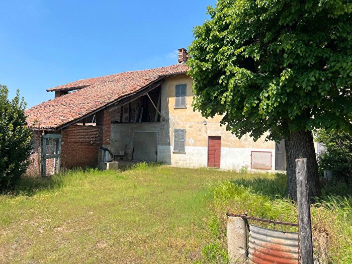 Casa in vendita in Via Guallina, Mortara