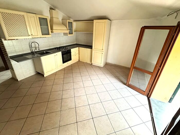 Appartamento trilocale in vendita in Via Morandaccio, Vernio