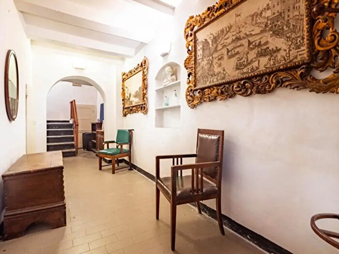 Casa con 5 locali in vendita in Pisa