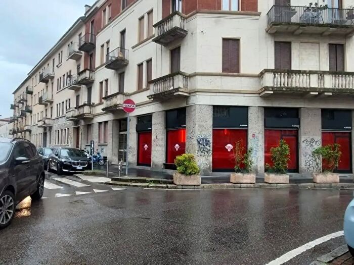 Appartamento monolocale in affitto in Via Franco Tosi, Milano