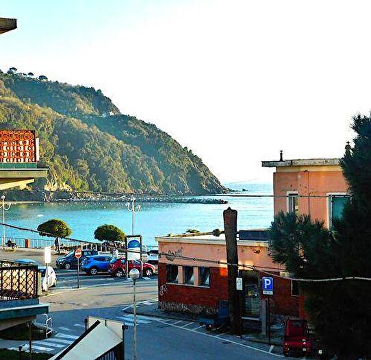 Appartamento trilocale in affitto in Centro, Levanto