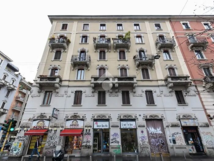 Appartamento trilocale in vendita in Viale Monza, Milano