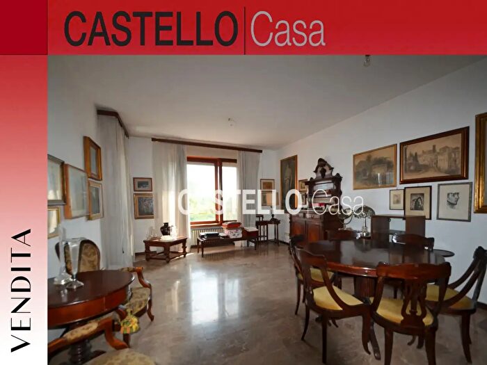 Appartamento quadrilocale in vendita in Viale Italia, Castelfranco Veneto