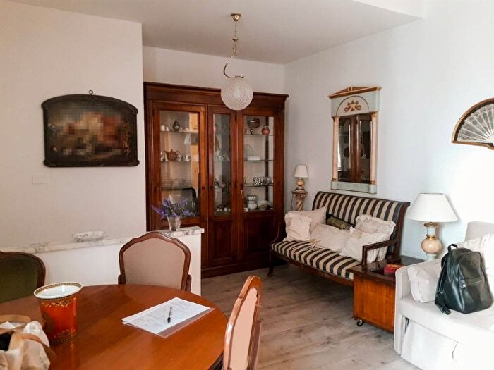 Appartamento trilocale in affitto in Via Maurizio De Vito Piscicelli, Arenella, Napoli