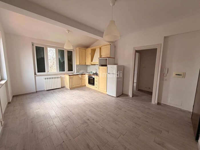 Appartamento trilocale in affitto in VIA FONDI, Cioccati Zucchetti, Nettuno