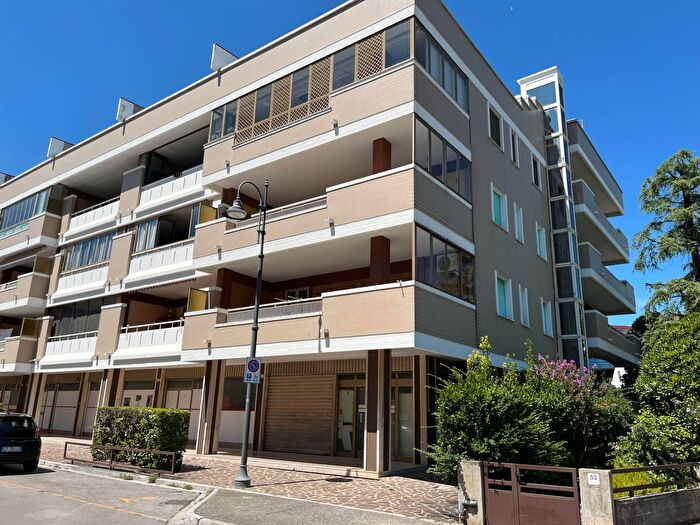 Appartamento trilocale in vendita in Viale del Turismo, Grado