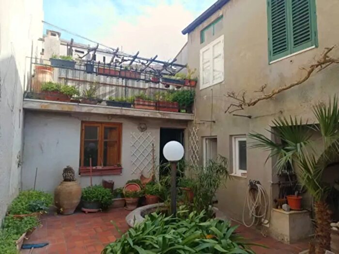 Casa con 6 locali in vendita in Via Nino Gazzara, Rometta