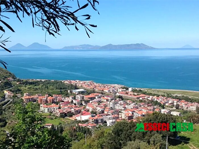 Casa quadrilocale in vendita in Contrada Santa Margherita, Gioiosa Marea