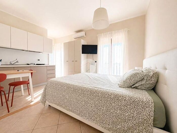 Appartamento bilocale in affitto in Via Sant' Antonello, Settimo, Montalto Uffugo