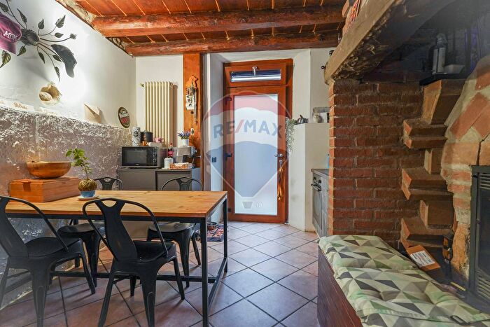 Appartamento trilocale in vendita in Via San Bernardino, Almenno San Salvatore