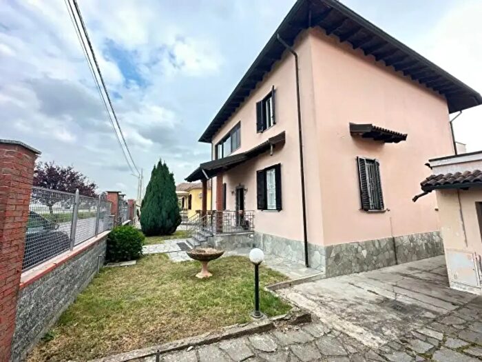 Case in Vendita e in Affitto - 3