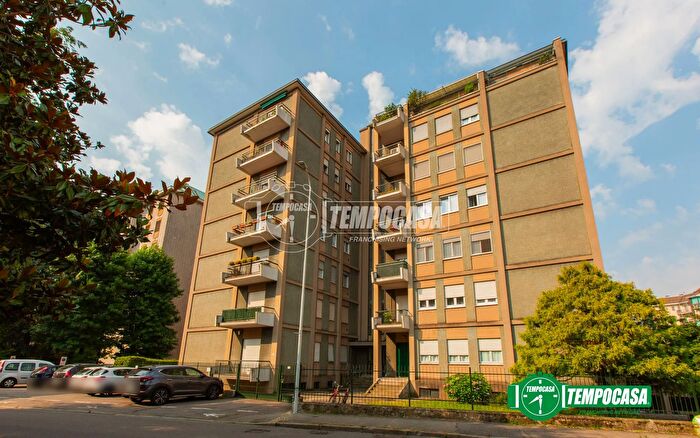 Appartamento trilocale in vendita in Via Guglielmo Marconi, Busto Arsizio