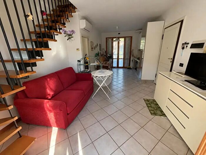 Appartamento quadrilocale in vendita in Piazzale Val Brembana, Cervia