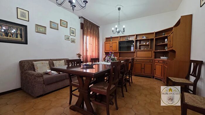 Casa con 6 locali in vendita in Via Canaletta Inferiore, Stanghella