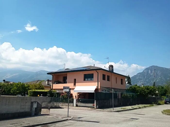 Appartamento quadrilocale in vendita in Via Forcai, Vajont