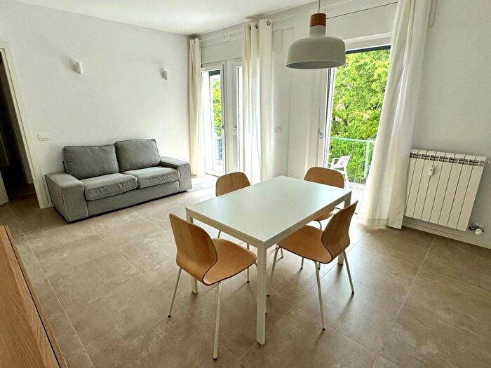 Appartamento trilocale in affitto in Piazzale Giuseppe Mazzini, Piazza Mazzini Ospedale Militare, Padova