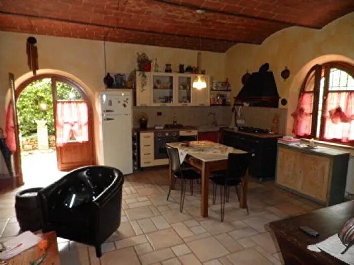 Appartamento trilocale in vendita in Riparbella