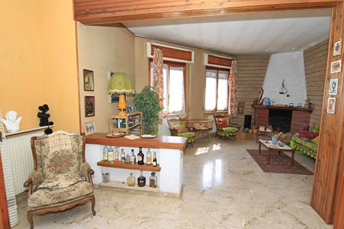 Appartamento quadrilocale in vendita in Piazza Repubblica, Bosio